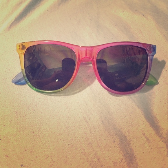 Pink multi colored sun glasses
