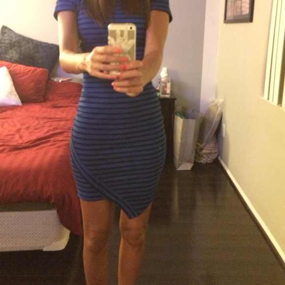 More pics of dress! 👗👠 - Picture 2 of 3