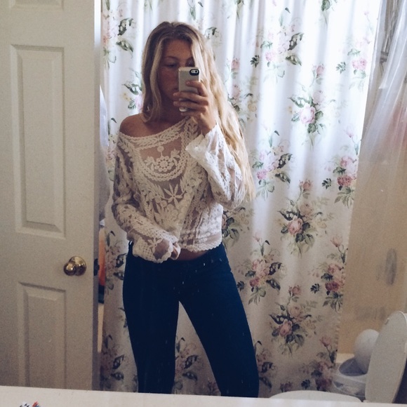 🚫SOLD🚫Lace mesh cream sweater - Picture 4 of 4