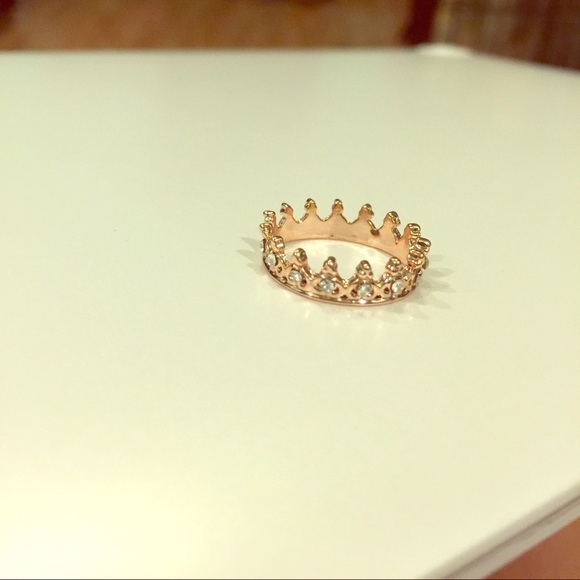 Crystal crown gold plated ring