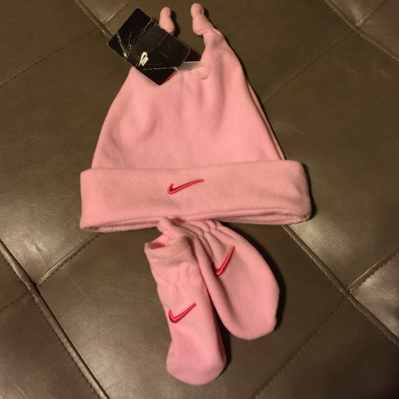NIKE BABY BEANIE/MITTENS