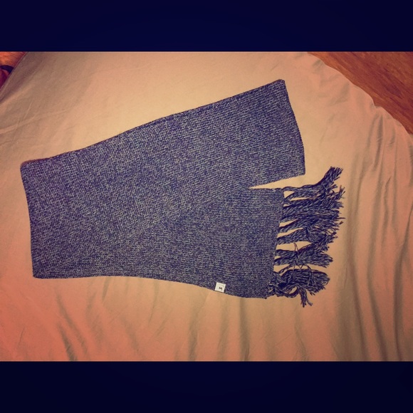 Blue Peruvian Imports woven scarf, 100% alpaca