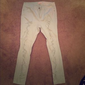 Ripped jeans (light teal)