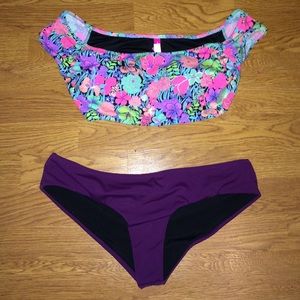 Victoria's Secret crop top bikini