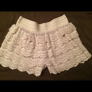 NWT Papermoon Lace Shorts