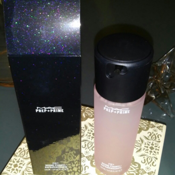 MAC Prep + Prime Fix + in Rose Limited Edition