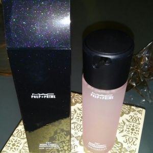 MAC Prep + Prime Fix + in Rose Limited Edition