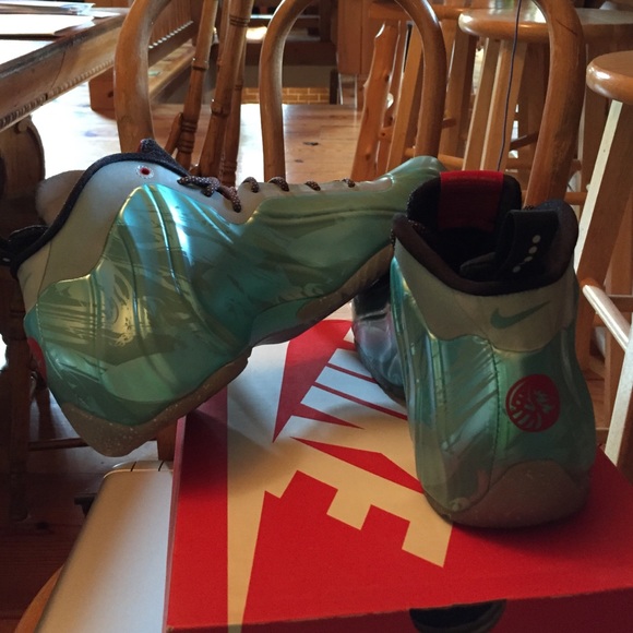 Nike air flight posite year of the horse size 9.5 - Picture 3 of 4