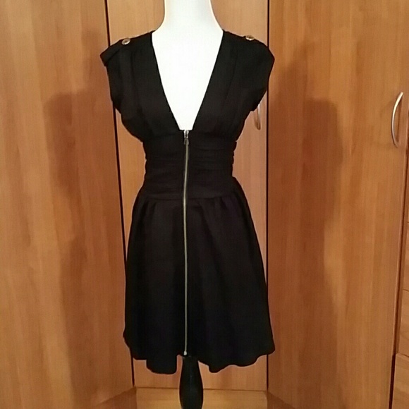 *Sold* Low cut zip up sleeveless black dress