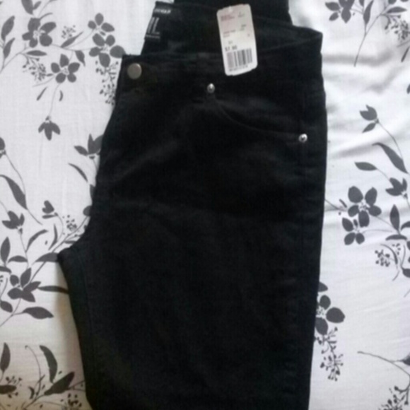 Forever 21 Black Skinny Jeans
