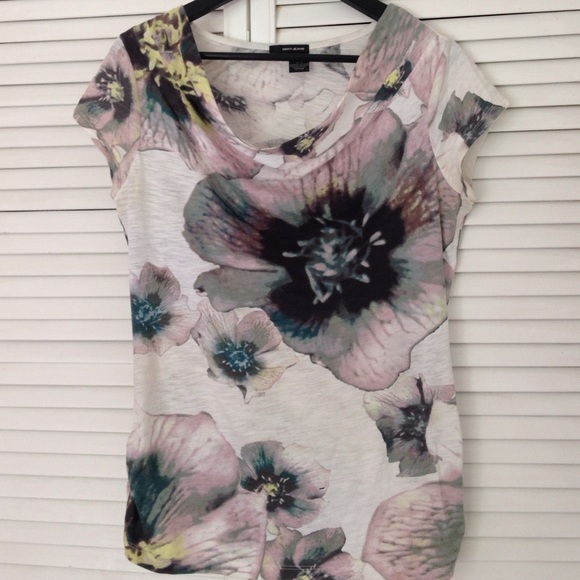 DKNY top