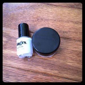 White makeup bundle