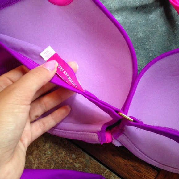 SOLD Victoria's Secret bikini - Picture 3 of 3