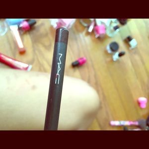 Mac night moth lip pencil