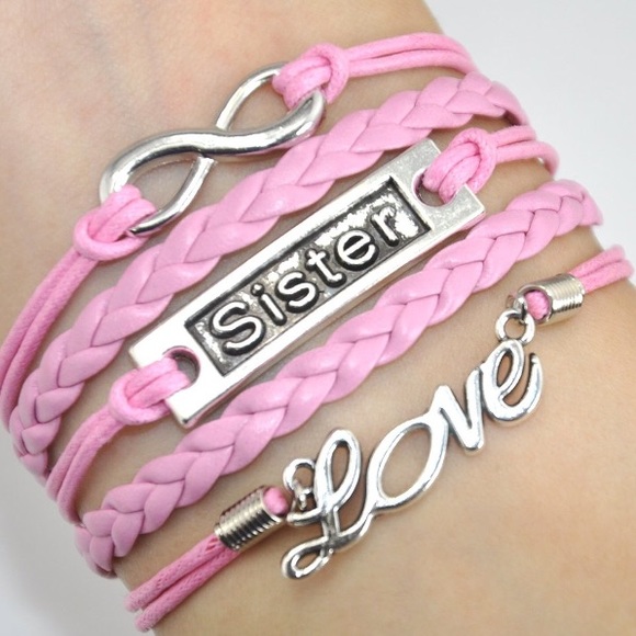 Pink sister love - Picture 1 of 1