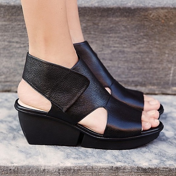 Free People Shoes - Free People Torrance Sport Wedge in black