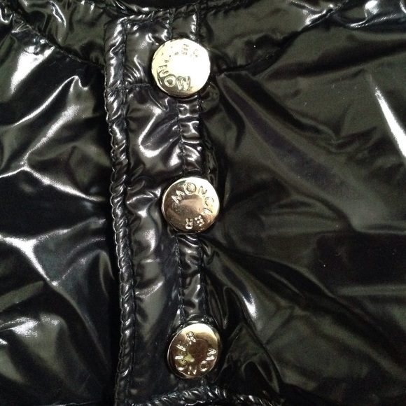 MONCLER VEST ADDITIONAL PICS - Picture 2 of 4