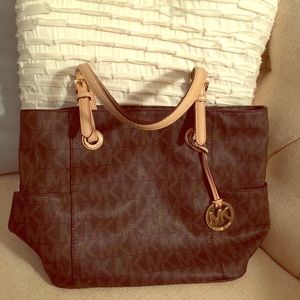 Michael kors brown signature tote purse jet setter