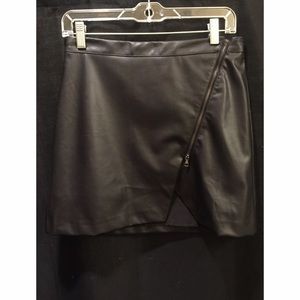 Banana Republic faux leather skirt