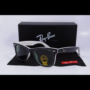 Ray-Ban wayfarer cream and black