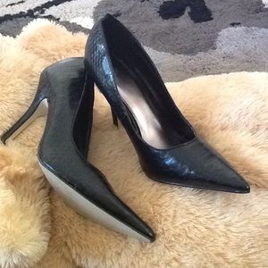 Preety Classic Black High Heels!