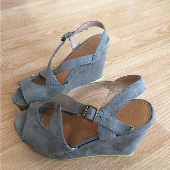 SOLD! - Picture 2 of 3