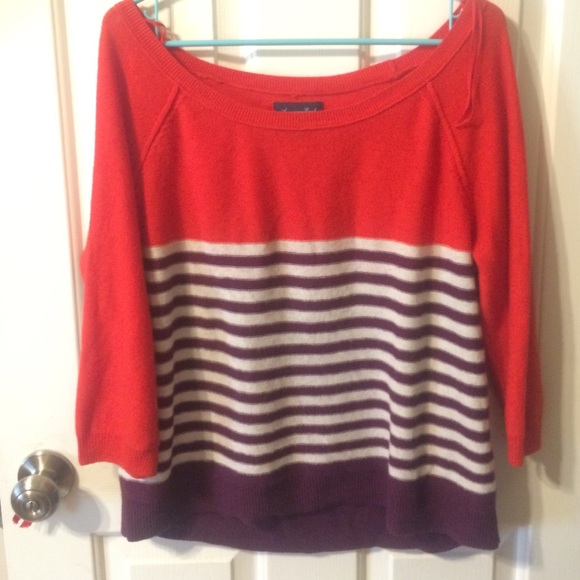 Cropped sleeve sweater