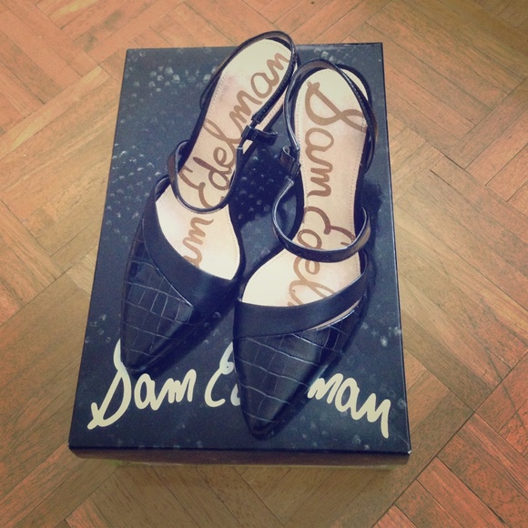 Sam Edelman Shoes - Sam Edelman "Othello" croc embossed pointy teo