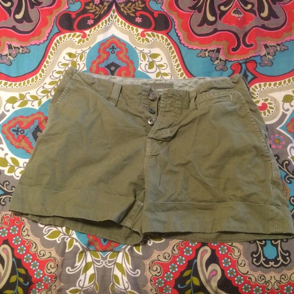 Military green button up shorts