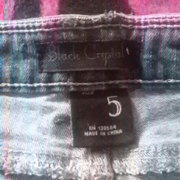 Very cute short cutoffs with camo pockets ... - Picture 4 of 4