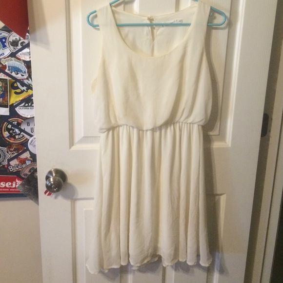 White chiffon dress