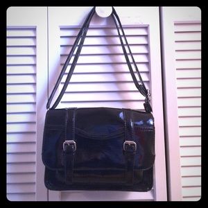 Shiny black handbag 💼👠💁🏼