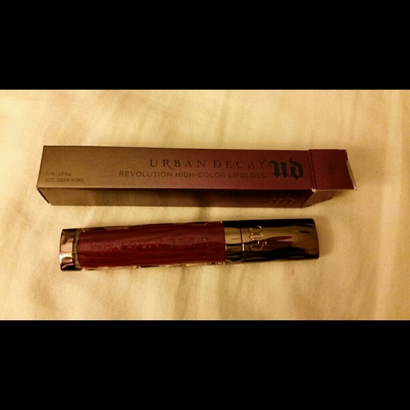 Urban Decay lip gloss