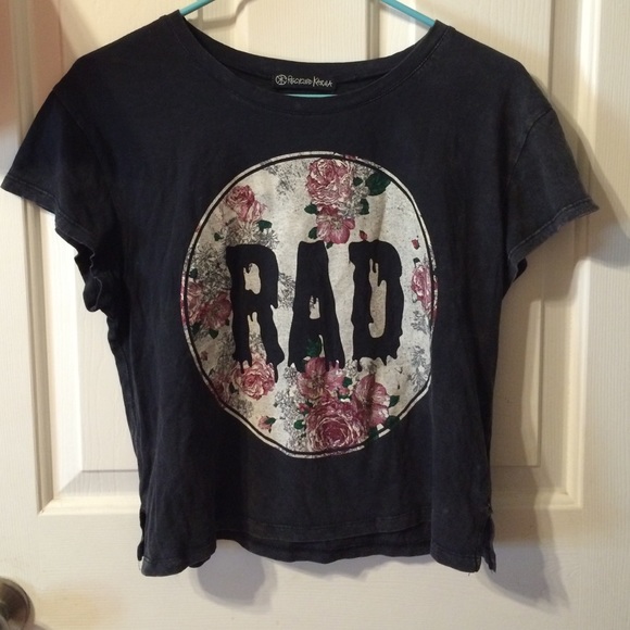 Rad cropped tee