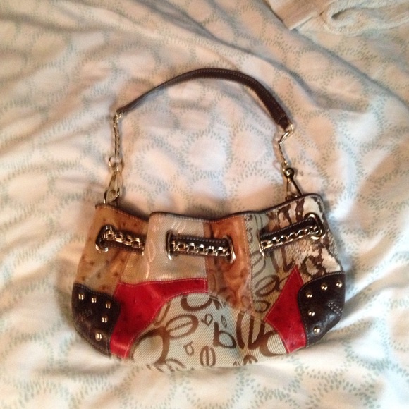 Bebe purse with changeable strap