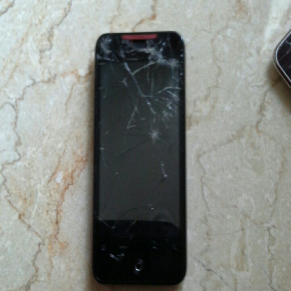 Ipod 2 and a htc droid - Picture 3 of 4