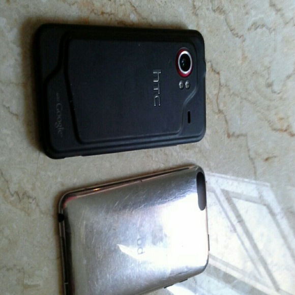 Ipod 2 and a htc droid - Picture 4 of 4