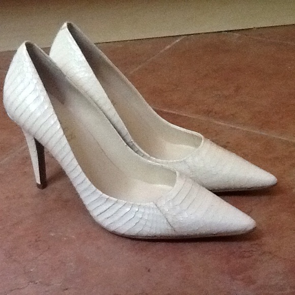 Ralph Lauren Shoes - RALPH LAUREN AMAYA PEARL SNAKESKIN PUMPS sz 6, NWT