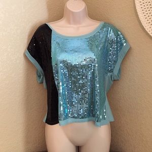 Playful sequence top