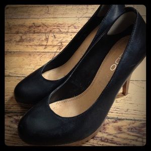 Black ALDO pumps