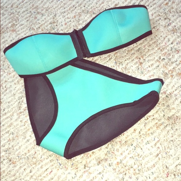 FAKE triangl