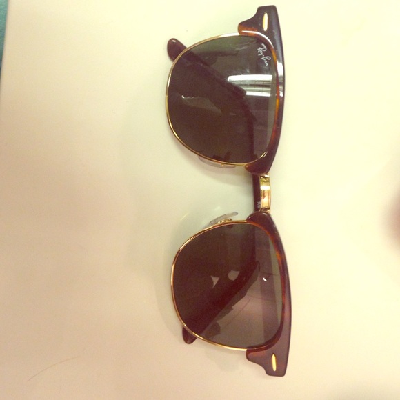 Ray-Ban Accessories - Ray ban clubmaster tortoise/ green