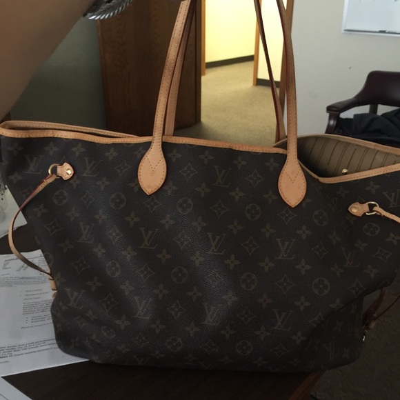 ✨sold✨Louis Vuitton purse