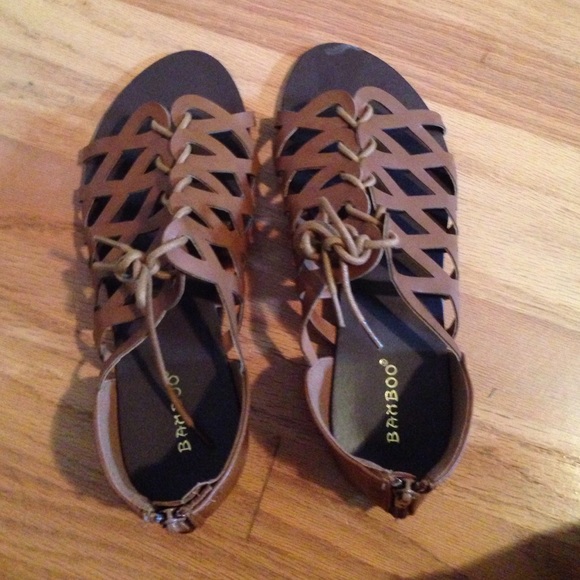 *LIKE NEW* Roman / Greek Style Sandals