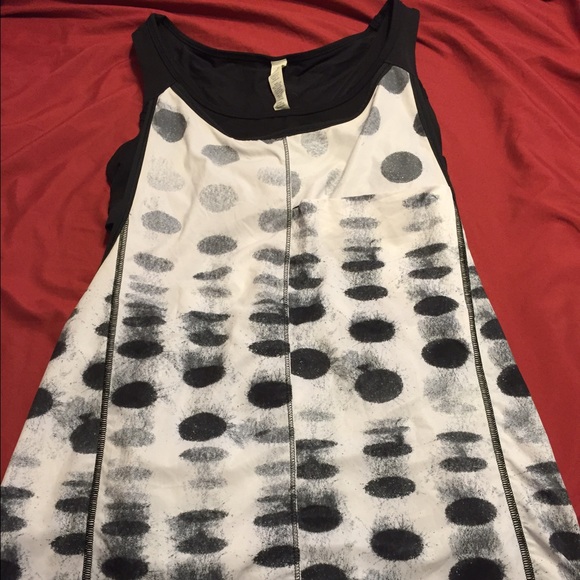 Lululemon tank