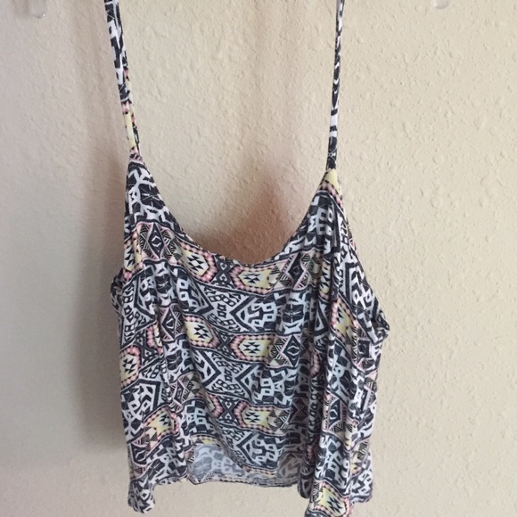 Pacsun crop top/ tank top!