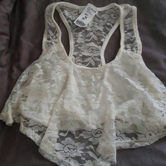 White razor back crop top