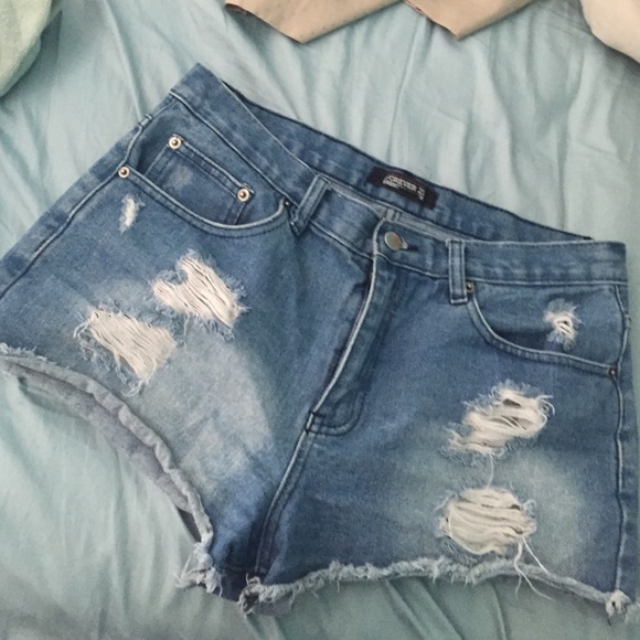 High wasted Forever 21 shorts