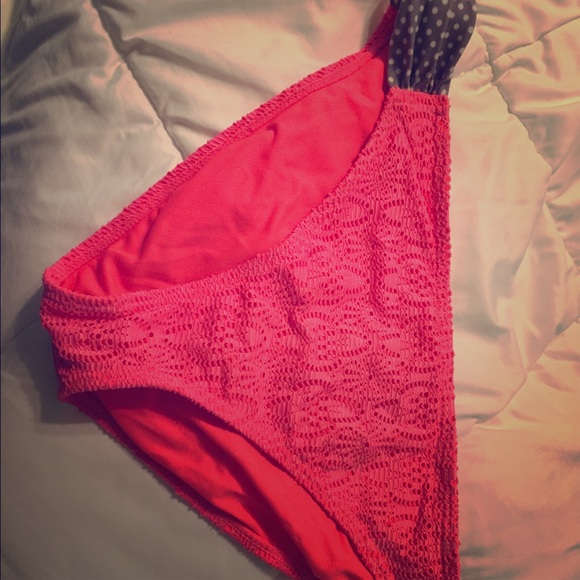 Bathing suit bottoms