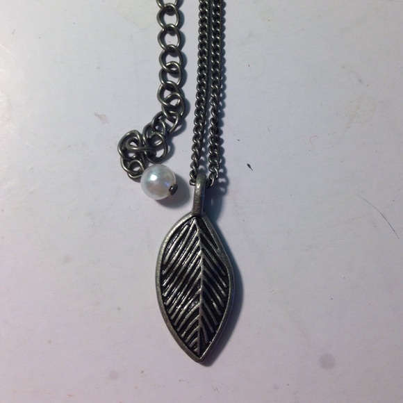 Leaf Necklace (Adjustable)